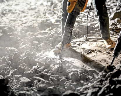 <p style="font-family: 'Poppins', sans-serif; font-weight: 700; font-size:24px;">DEMOLITION EQUIPMENT RENTAL</p>
